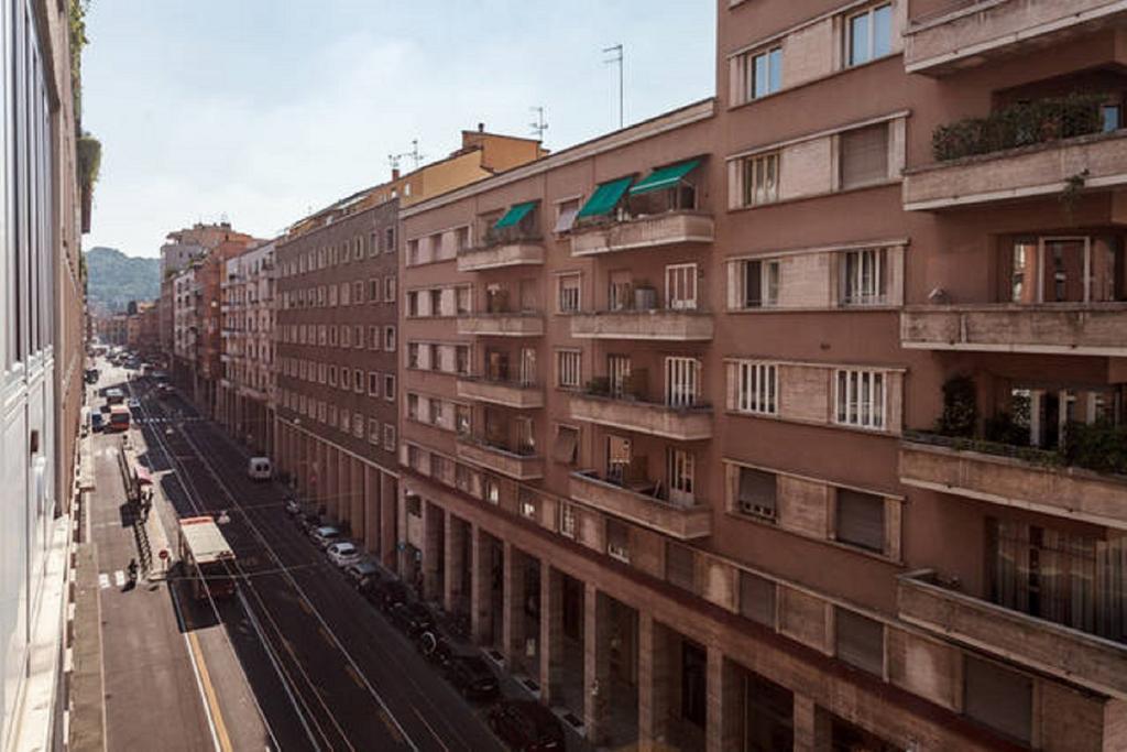 Riva Reno Apartments Болонья Экстерьер фото